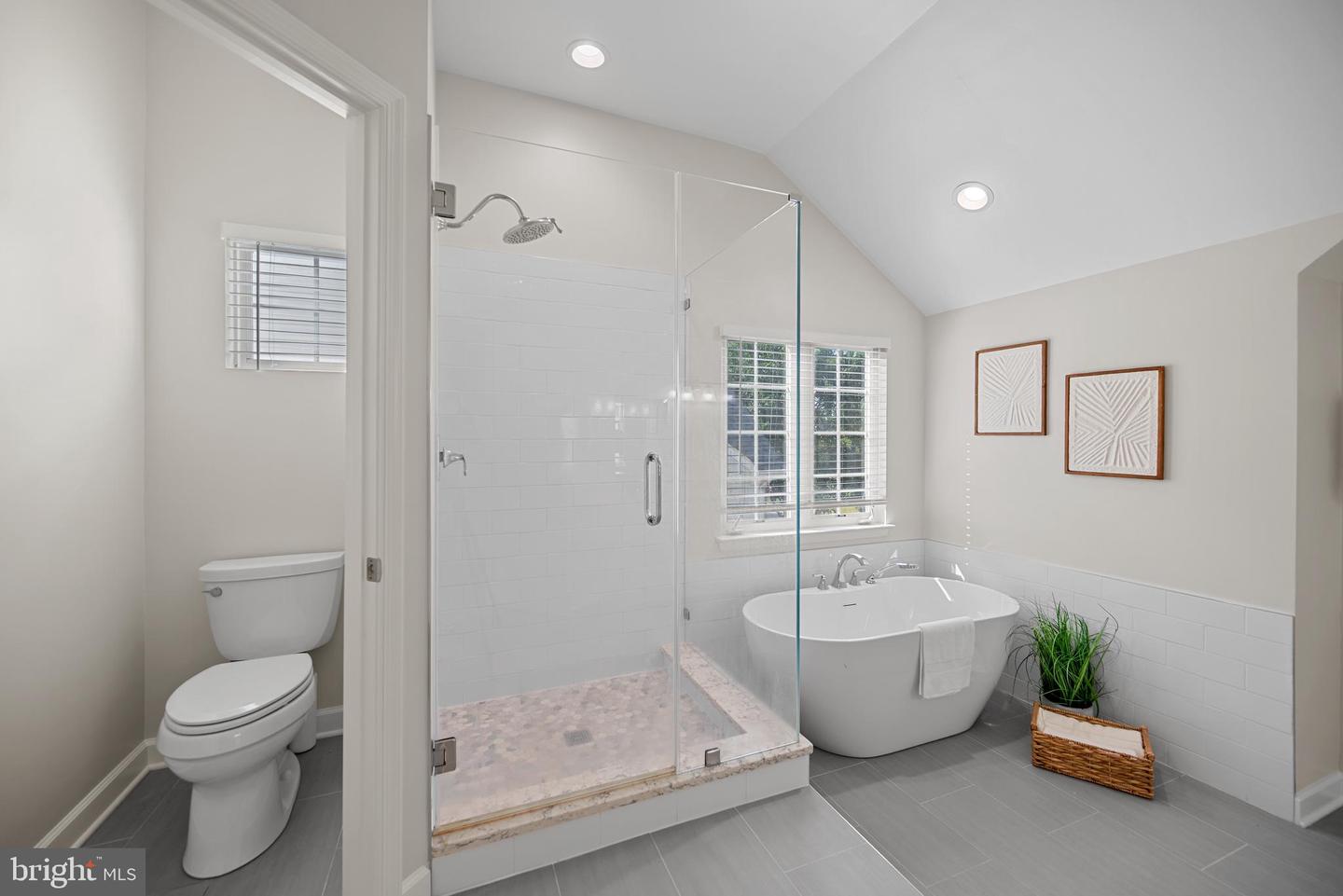 7016 CLIFTON KNOLL CT, ALEXANDRIA, Virginia 22315, 4 Bedrooms Bedrooms, ,3 BathroomsBathrooms,Residential,For sale,7016 CLIFTON KNOLL CT,VAFX2256736 MLS # VAFX2256736