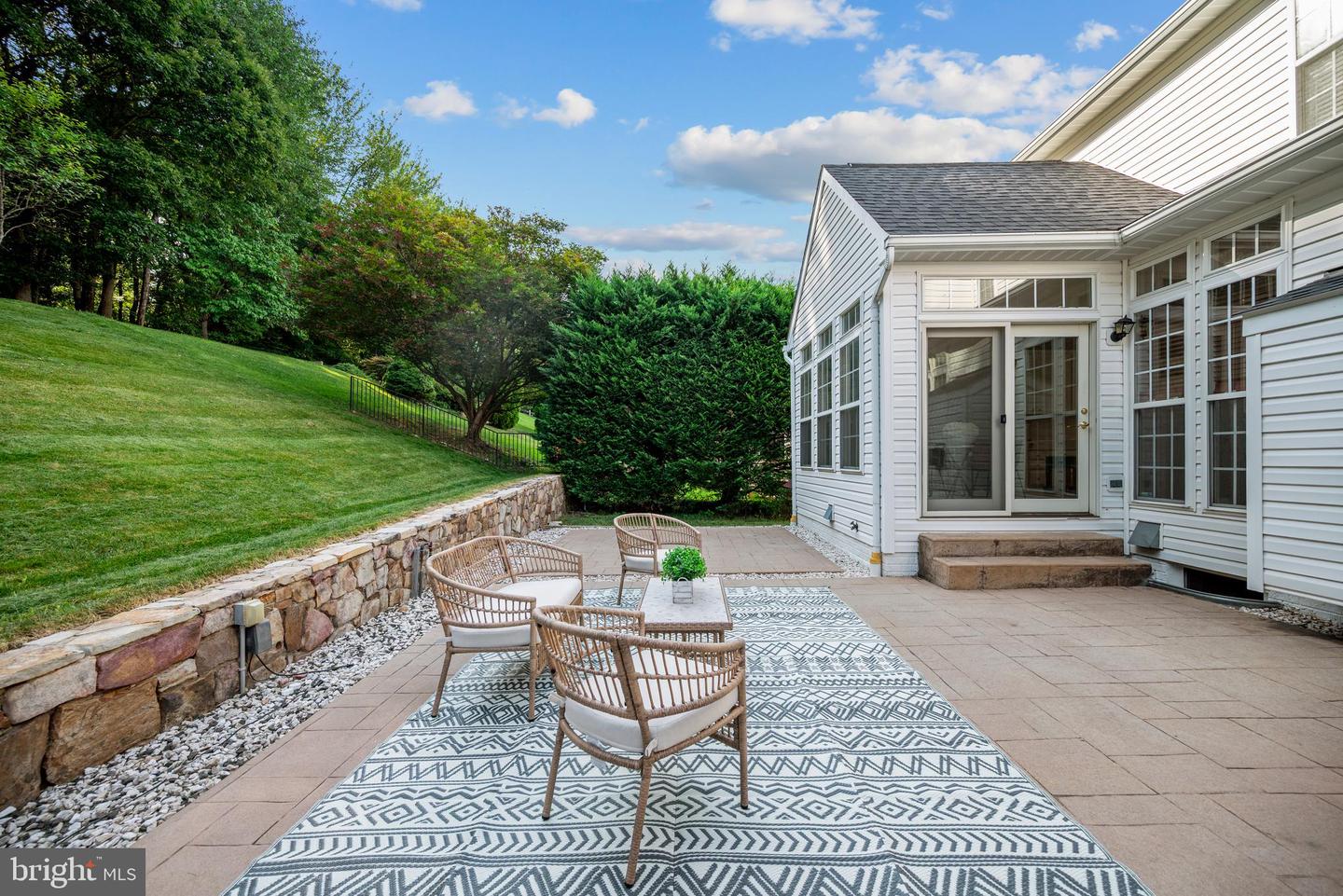 7016 CLIFTON KNOLL CT, ALEXANDRIA, Virginia 22315, 4 Bedrooms Bedrooms, ,3 BathroomsBathrooms,Residential,For sale,7016 CLIFTON KNOLL CT,VAFX2256736 MLS # VAFX2256736