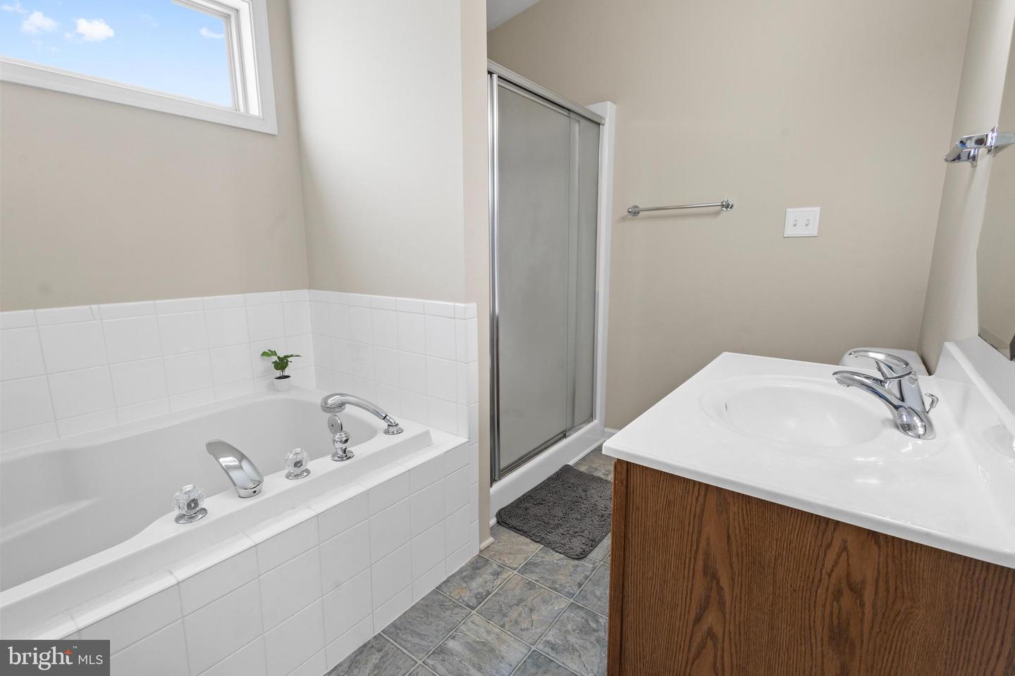 186 HILLANDALE RD, FRONT ROYAL, Virginia 22630, 3 Bedrooms Bedrooms, ,3 BathroomsBathrooms,Residential,For sale,186 HILLANDALE RD,VAWR2011764 MLS # VAWR2011764