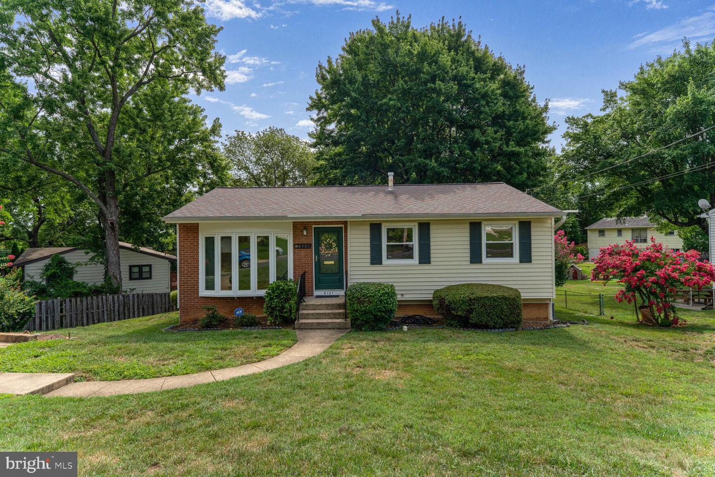 6121 SQUIRE LN, ALEXANDRIA, Virginia 22310, 3 Bedrooms Bedrooms, ,1 BathroomBathrooms,Residential,For sale,6121 SQUIRE LN,VAFX2256834 MLS # VAFX2256834