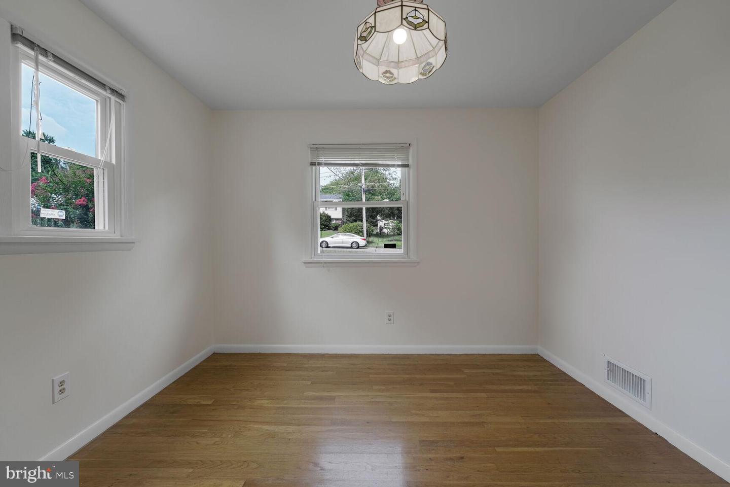 6121 SQUIRE LN, ALEXANDRIA, Virginia 22310, 3 Bedrooms Bedrooms, ,1 BathroomBathrooms,Residential,For sale,6121 SQUIRE LN,VAFX2256834 MLS # VAFX2256834