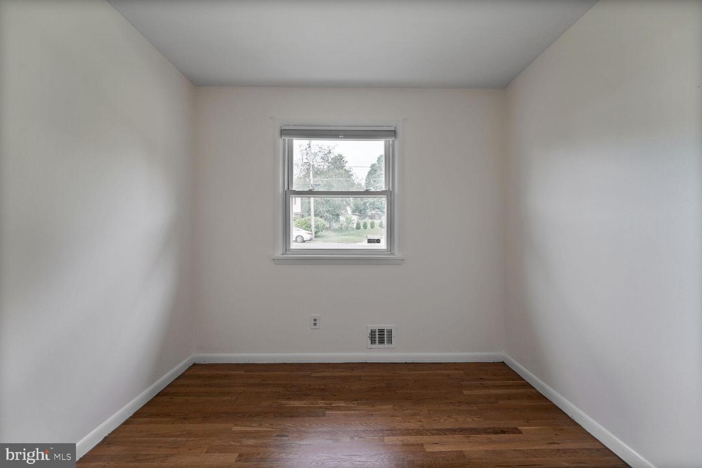 6121 SQUIRE LN, ALEXANDRIA, Virginia 22310, 3 Bedrooms Bedrooms, ,1 BathroomBathrooms,Residential,For sale,6121 SQUIRE LN,VAFX2256834 MLS # VAFX2256834
