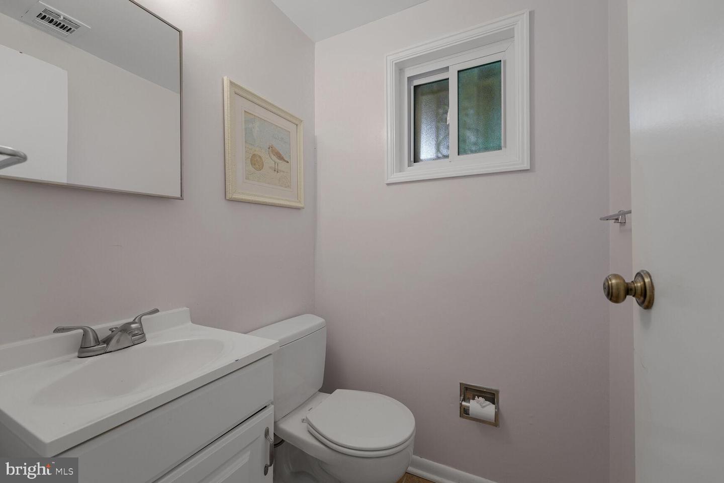 6121 SQUIRE LN, ALEXANDRIA, Virginia 22310, 3 Bedrooms Bedrooms, ,1 BathroomBathrooms,Residential,For sale,6121 SQUIRE LN,VAFX2256834 MLS # VAFX2256834