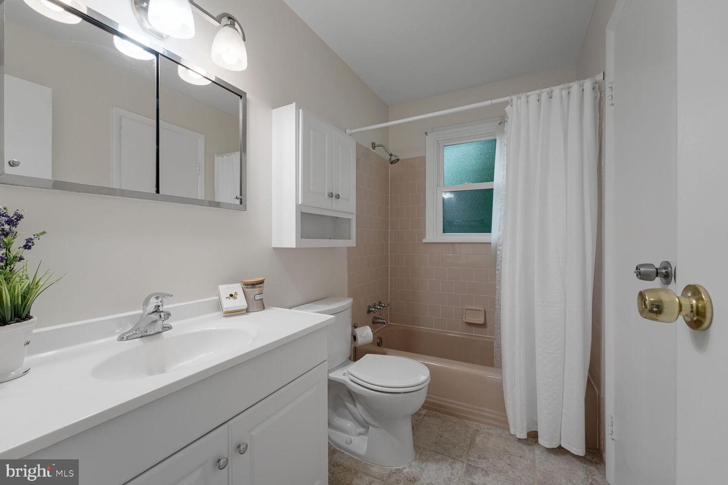 6121 SQUIRE LN, ALEXANDRIA, Virginia 22310, 3 Bedrooms Bedrooms, ,1 BathroomBathrooms,Residential,For sale,6121 SQUIRE LN,VAFX2256834 MLS # VAFX2256834