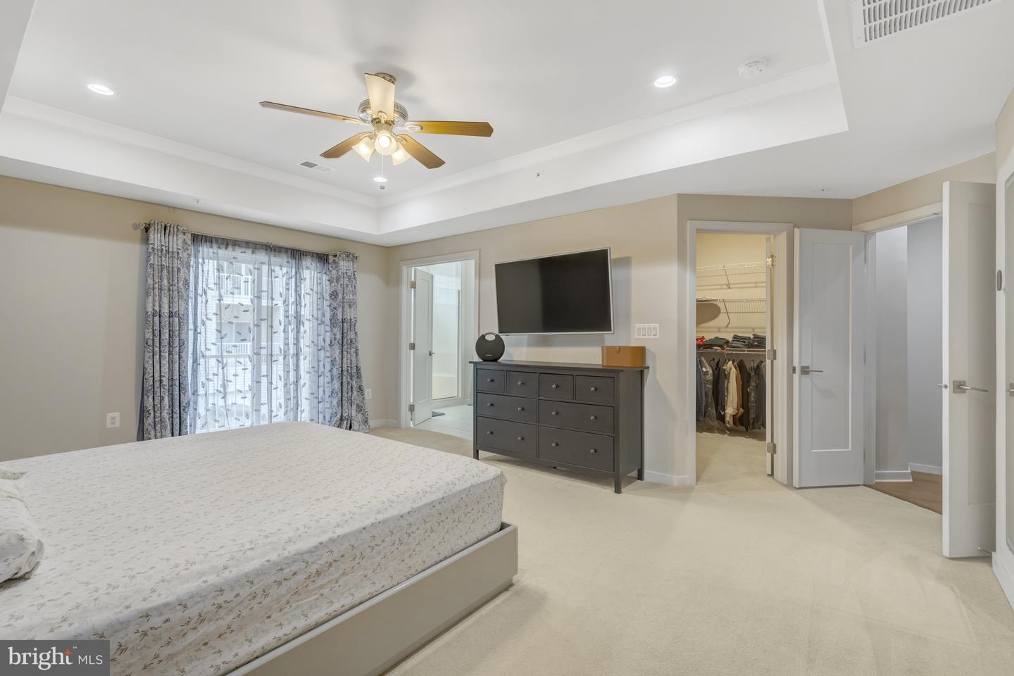 23582 WATERFORD DOWNS TER, ASHBURN, Virginia 20148, 3 Bedrooms Bedrooms, ,2 BathroomsBathrooms,Residential,For sale,23582 WATERFORD DOWNS TER,VALO2102932 MLS # VALO2102932