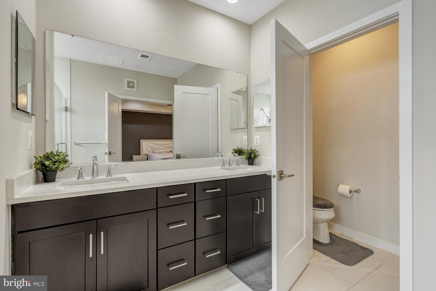 23582 WATERFORD DOWNS TER, ASHBURN, Virginia 20148, 3 Bedrooms Bedrooms, ,2 BathroomsBathrooms,Residential,For sale,23582 WATERFORD DOWNS TER,VALO2102932 MLS # VALO2102932
