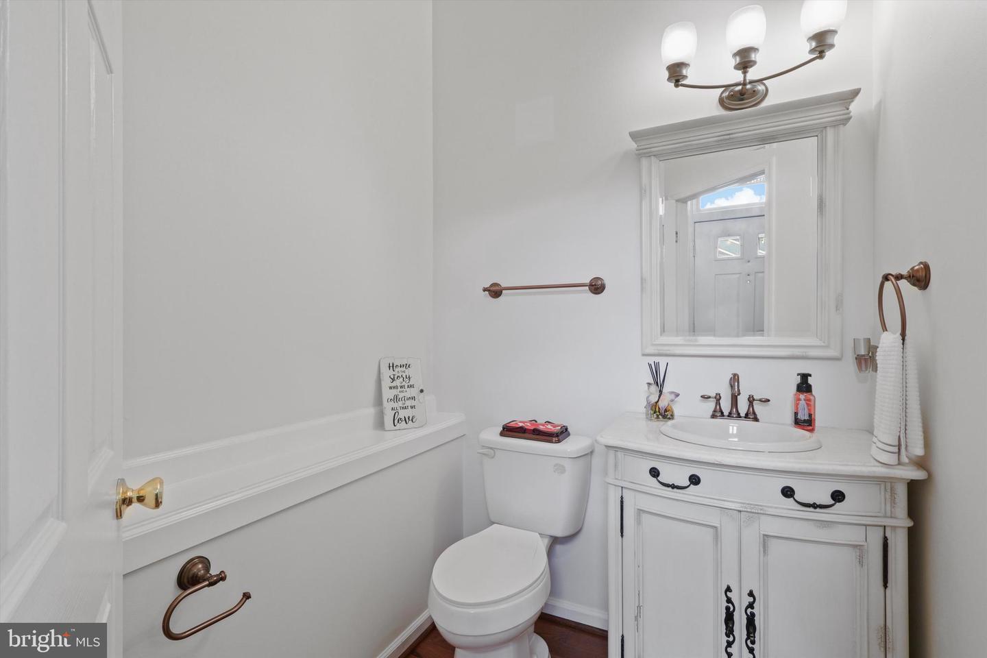 12948 AUGUSTUS CT, WOODBRIDGE, Virginia 22192, 4 Bedrooms Bedrooms, ,3 BathroomsBathrooms,Residential,For sale,12948 AUGUSTUS CT,VAPW2099746 MLS # VAPW2099746