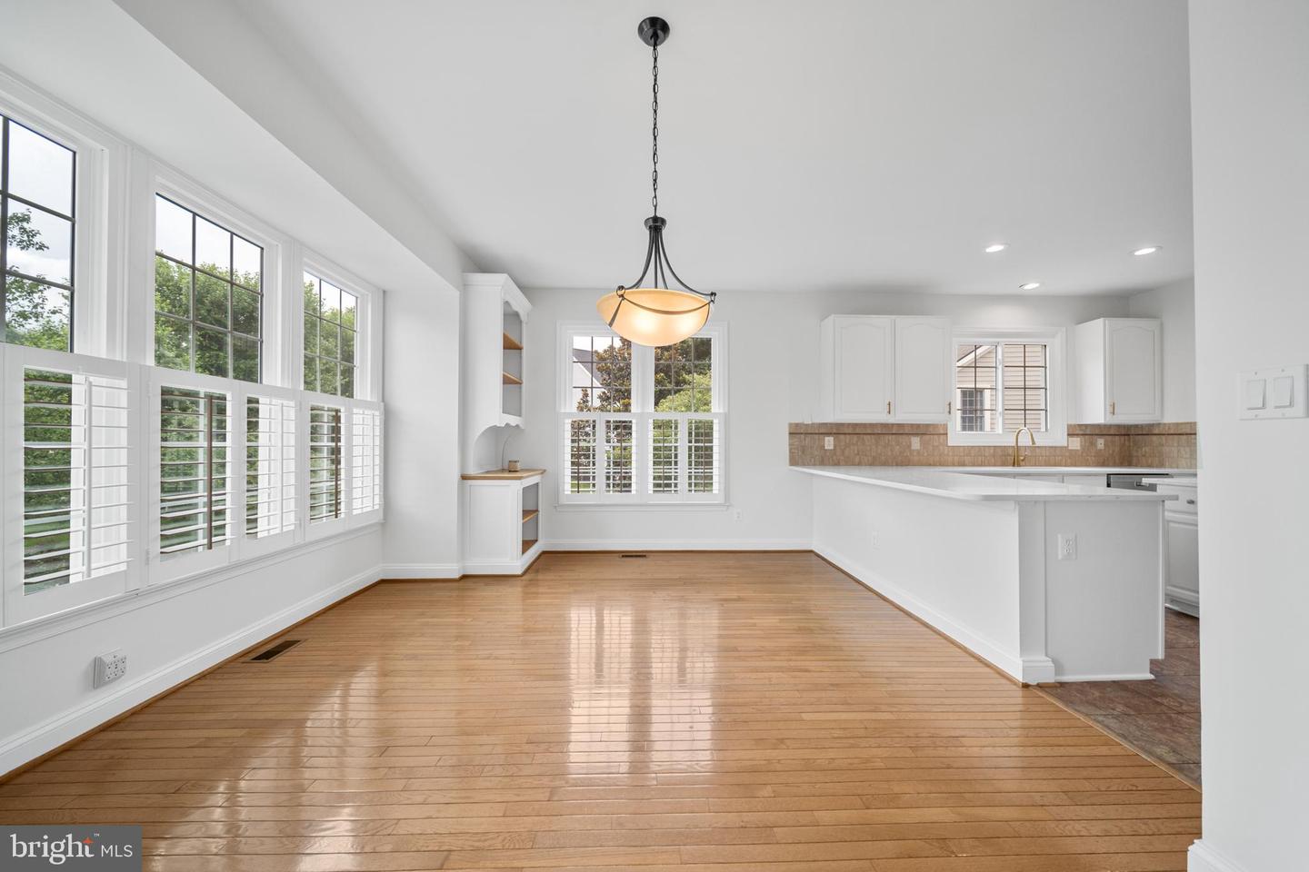6709 BUGLECALL PL, GAINESVILLE, Virginia 20155, 4 Bedrooms Bedrooms, ,3 BathroomsBathrooms,Residential,For sale,6709 BUGLECALL PL,VAPW2099750 MLS # VAPW2099750