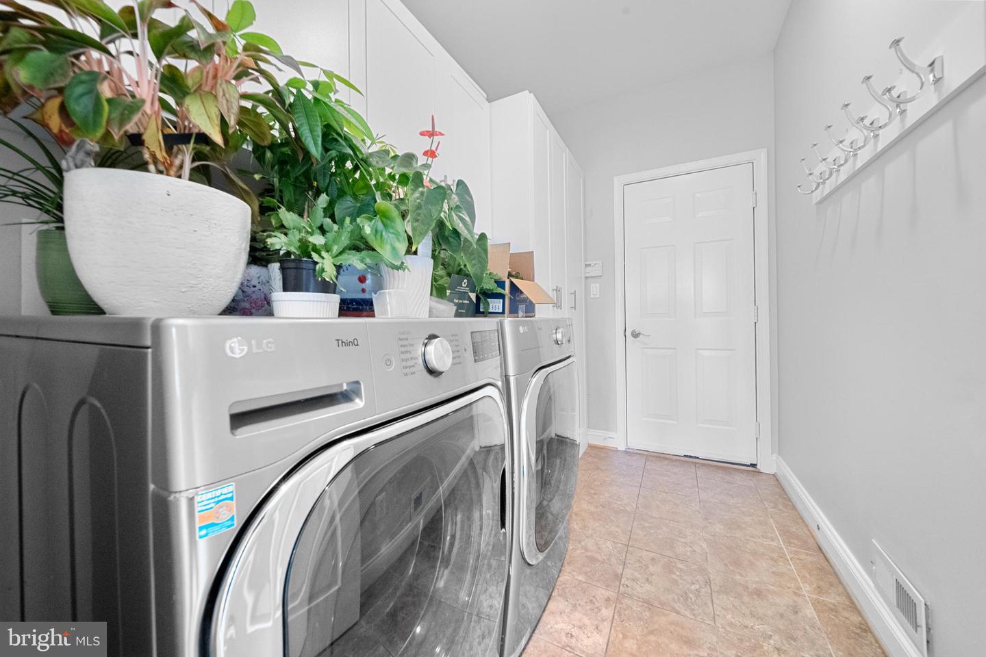 6709 BUGLECALL PL, GAINESVILLE, Virginia 20155, 4 Bedrooms Bedrooms, ,3 BathroomsBathrooms,Residential,For sale,6709 BUGLECALL PL,VAPW2099750 MLS # VAPW2099750