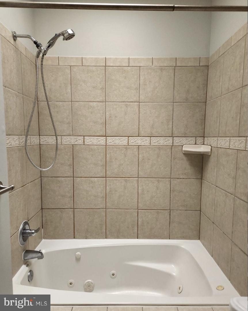 1359 FLORIDA AVE NE, WASHINGTON, District Of Columbia 20002, 2 Bedrooms Bedrooms, ,1 BathroomBathrooms,Residential,For sale,1359 FLORIDA AVE NE,DCDC2211588 MLS # DCDC2211588