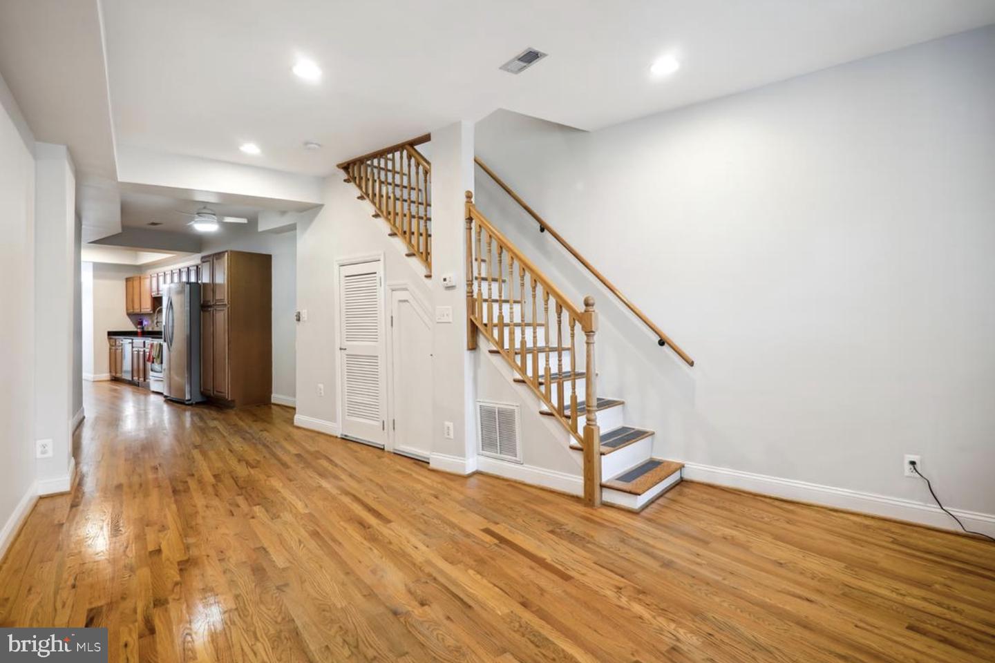 1359 FLORIDA AVE NE, WASHINGTON, District Of Columbia 20002, 2 Bedrooms Bedrooms, ,1 BathroomBathrooms,Residential,For sale,1359 FLORIDA AVE NE,DCDC2211588 MLS # DCDC2211588