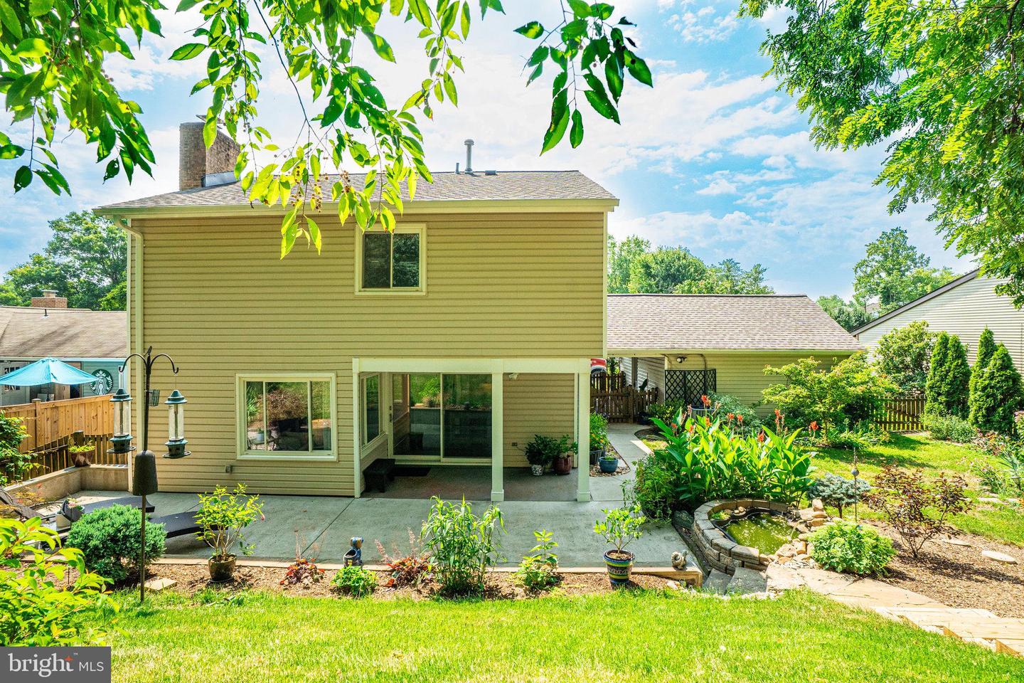 116 SUGARLAND RUN DR, STERLING, Virginia 20164, 4 Bedrooms Bedrooms, 6 Rooms Rooms,2 BathroomsBathrooms,Residential,For sale,116 SUGARLAND RUN DR,VALO2102940 MLS # VALO2102940