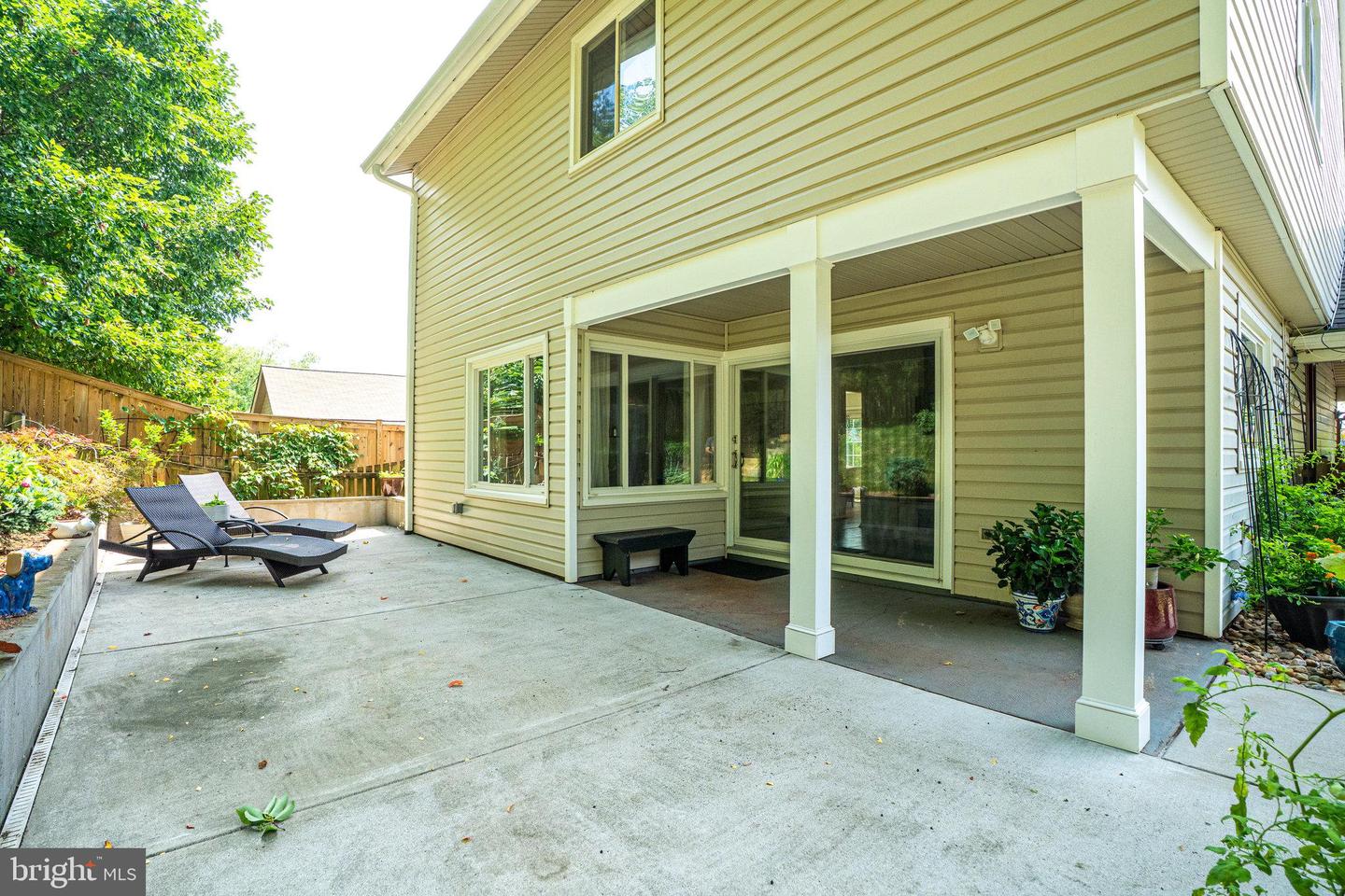 116 SUGARLAND RUN DR, STERLING, Virginia 20164, 4 Bedrooms Bedrooms, 6 Rooms Rooms,2 BathroomsBathrooms,Residential,For sale,116 SUGARLAND RUN DR,VALO2102940 MLS # VALO2102940