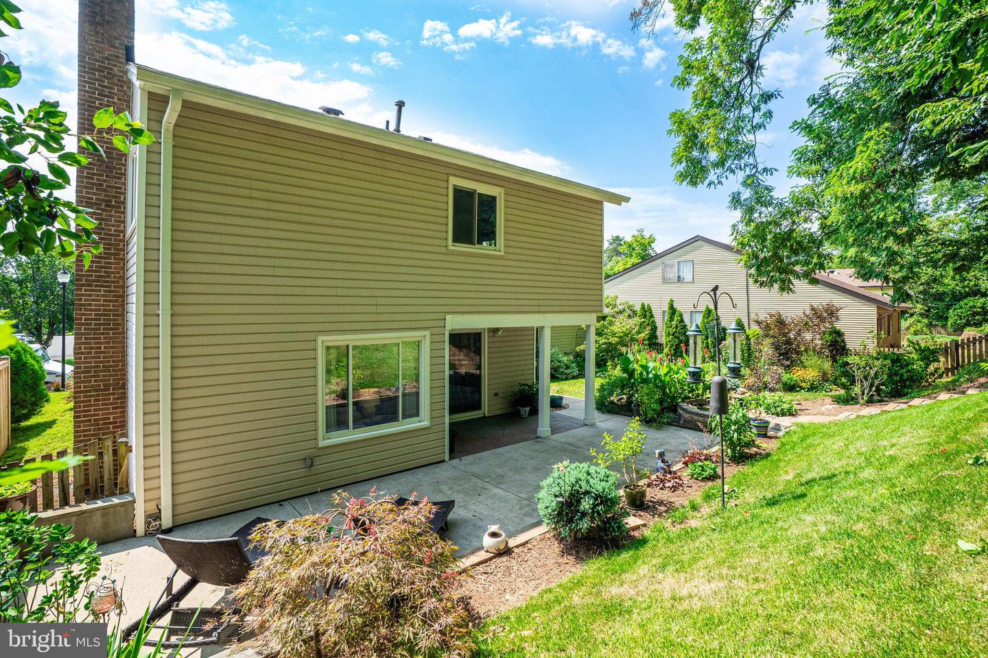 116 SUGARLAND RUN DR, STERLING, Virginia 20164, 4 Bedrooms Bedrooms, 6 Rooms Rooms,2 BathroomsBathrooms,Residential,For sale,116 SUGARLAND RUN DR,VALO2102940 MLS # VALO2102940