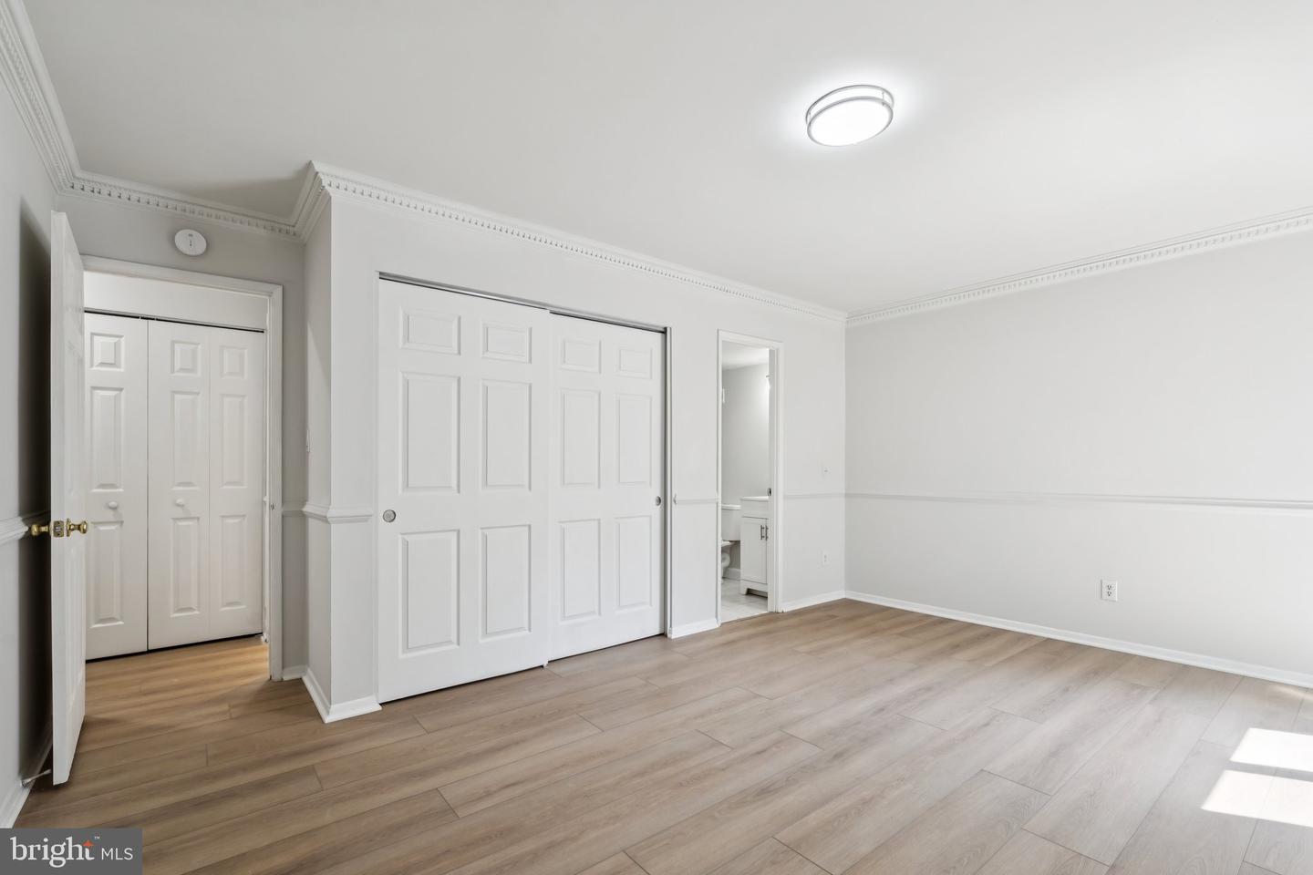 6143 LEESBURG PIKE #305, FALLS CHURCH, Virginia 22041, 3 Bedrooms Bedrooms, ,2 BathroomsBathrooms,Residential,For sale,6143 LEESBURG PIKE #305,VAFX2256930 MLS # VAFX2256930