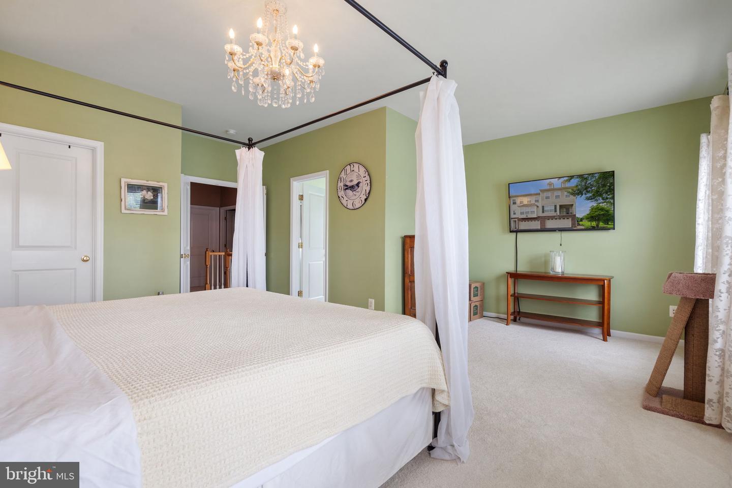 14163 CATBIRD DR, GAINESVILLE, Virginia 20155, 3 Bedrooms Bedrooms, ,3 BathroomsBathrooms,Residential,For sale,14163 CATBIRD DR,VAPW2099700 MLS # VAPW2099700