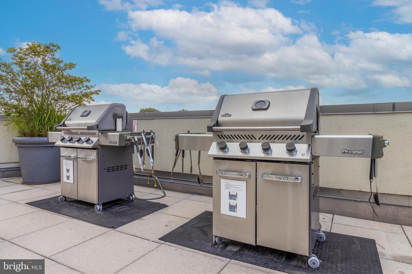 3883 CONNECTICUT AVE NW #303, WASHINGTON, District Of Columbia 20008, 1 Bedroom Bedrooms, ,1 BathroomBathrooms,Residential,For sale,3883 CONNECTICUT AVE NW #303,DCDC2211656 MLS # DCDC2211656