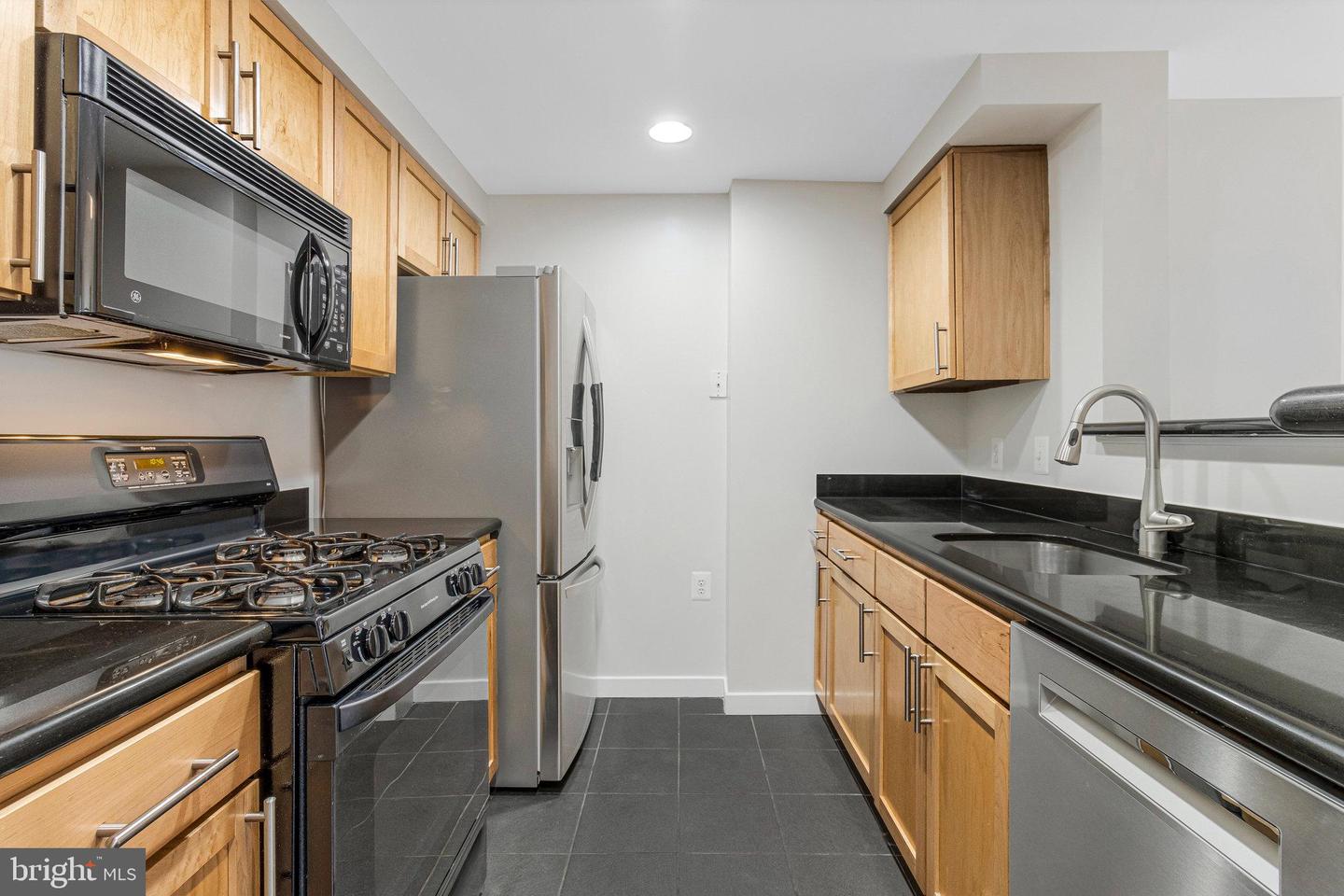 3883 CONNECTICUT AVE NW #303, WASHINGTON, District Of Columbia 20008, 1 Bedroom Bedrooms, ,1 BathroomBathrooms,Residential,For sale,3883 CONNECTICUT AVE NW #303,DCDC2211656 MLS # DCDC2211656