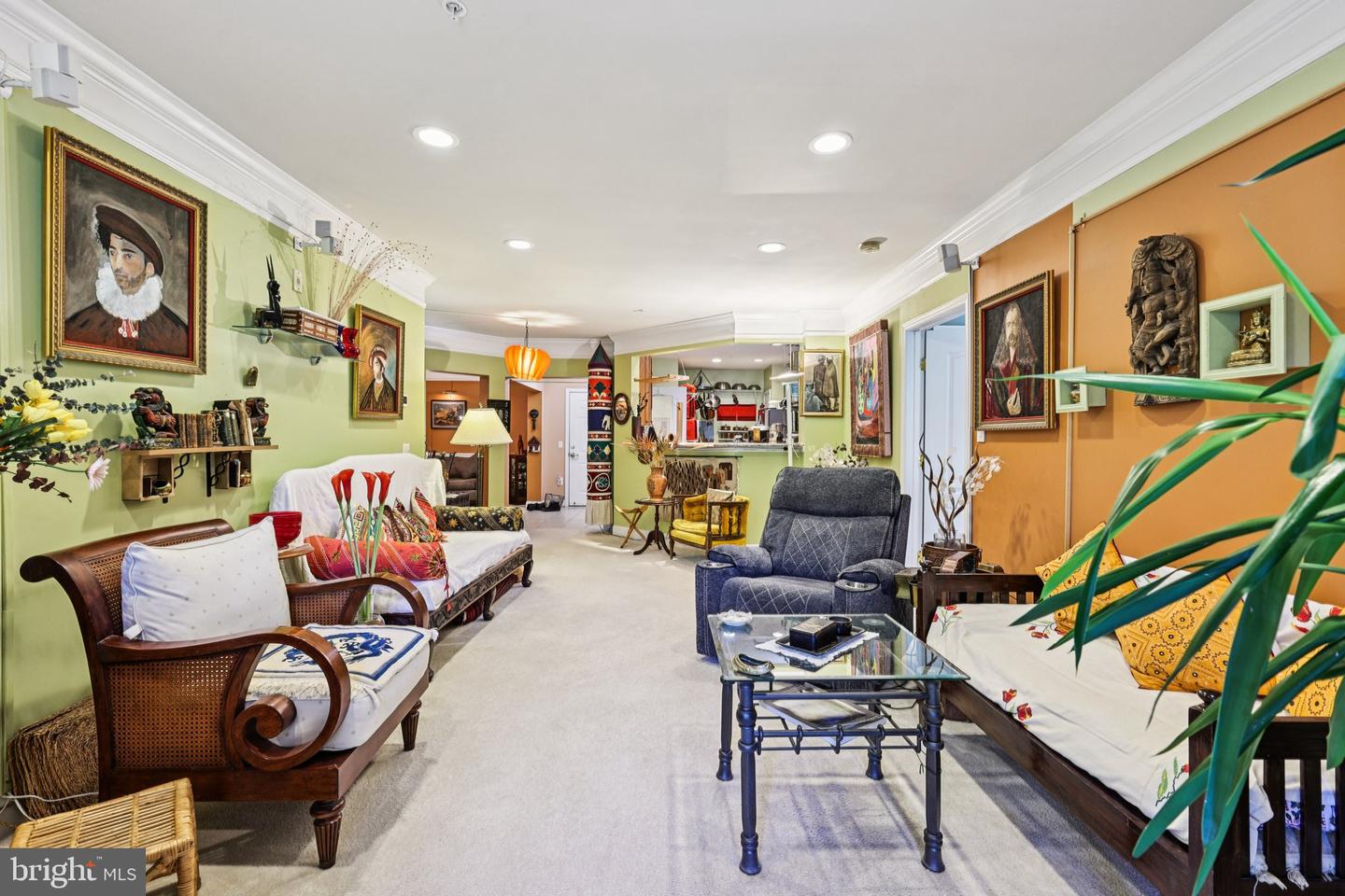 2907 SAINTSBURY PLZ #206, FAIRFAX, Virginia 22031, 2 Bedrooms Bedrooms, 5 Rooms Rooms,2 BathroomsBathrooms,Residential,For sale,2907 SAINTSBURY PLZ #206,VAFX2257034 MLS # VAFX2257034