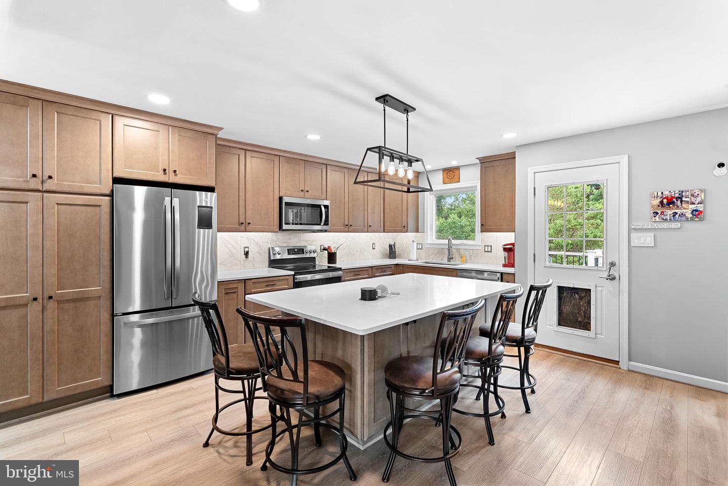 17374 ARROWOOD PL, ROUND HILL, Virginia 20141, 4 Bedrooms Bedrooms, ,3 BathroomsBathrooms,Residential,For sale,17374 ARROWOOD PL,VALO2103000 MLS # VALO2103000