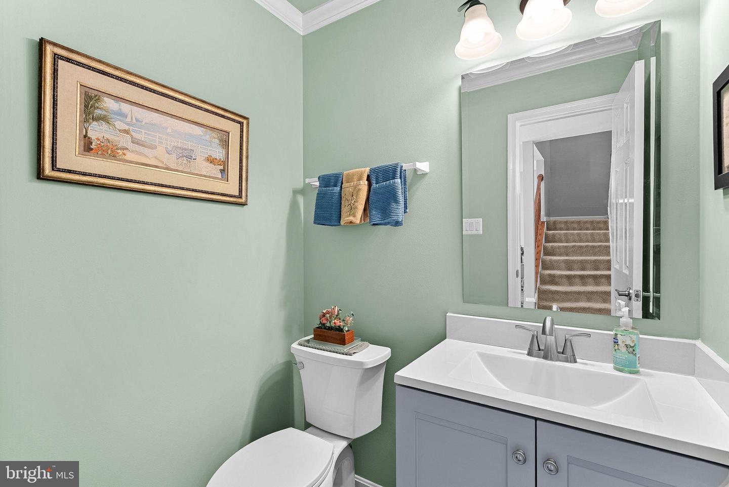 17374 ARROWOOD PL, ROUND HILL, Virginia 20141, 4 Bedrooms Bedrooms, ,3 BathroomsBathrooms,Residential,For sale,17374 ARROWOOD PL,VALO2103000 MLS # VALO2103000