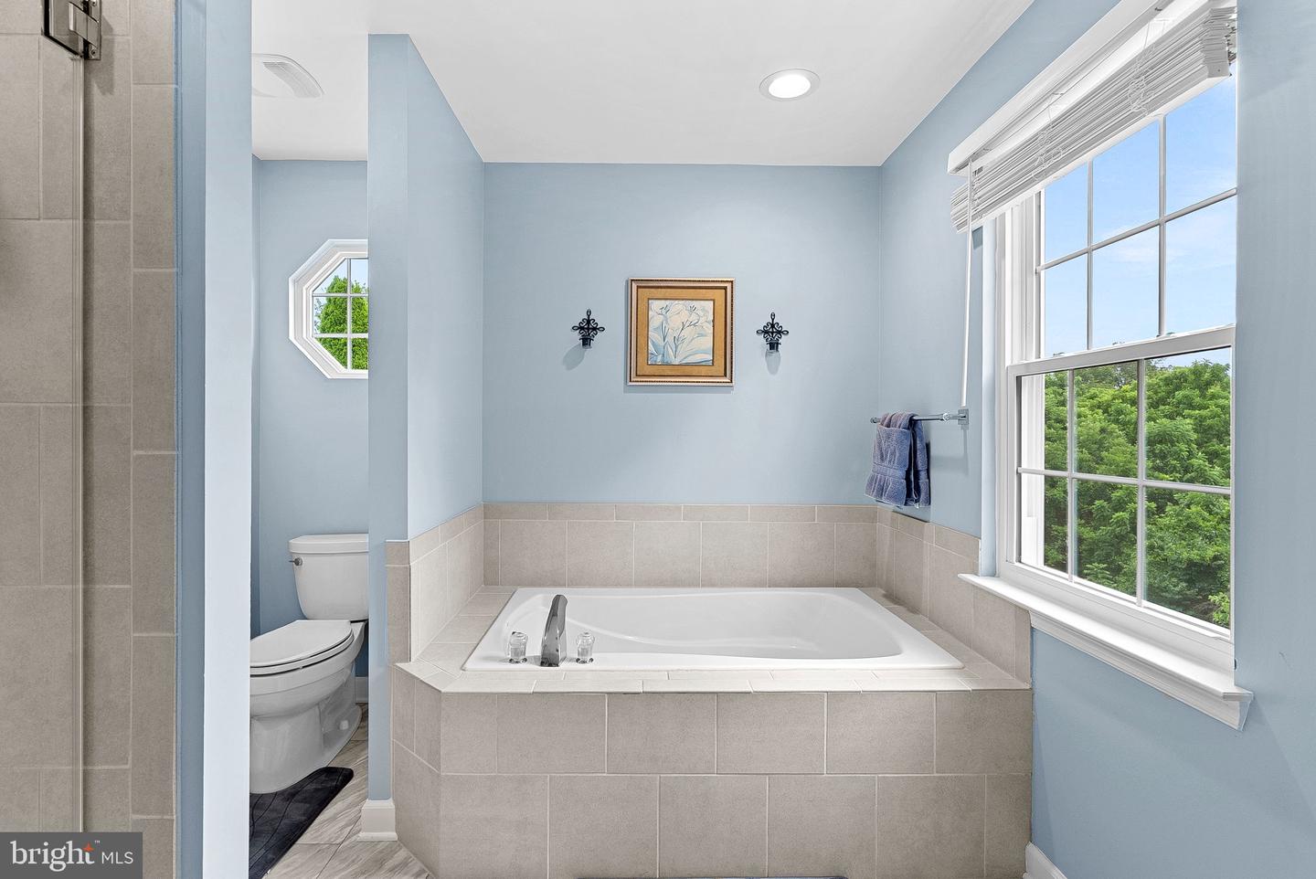 17374 ARROWOOD PL, ROUND HILL, Virginia 20141, 4 Bedrooms Bedrooms, ,3 BathroomsBathrooms,Residential,For sale,17374 ARROWOOD PL,VALO2103000 MLS # VALO2103000