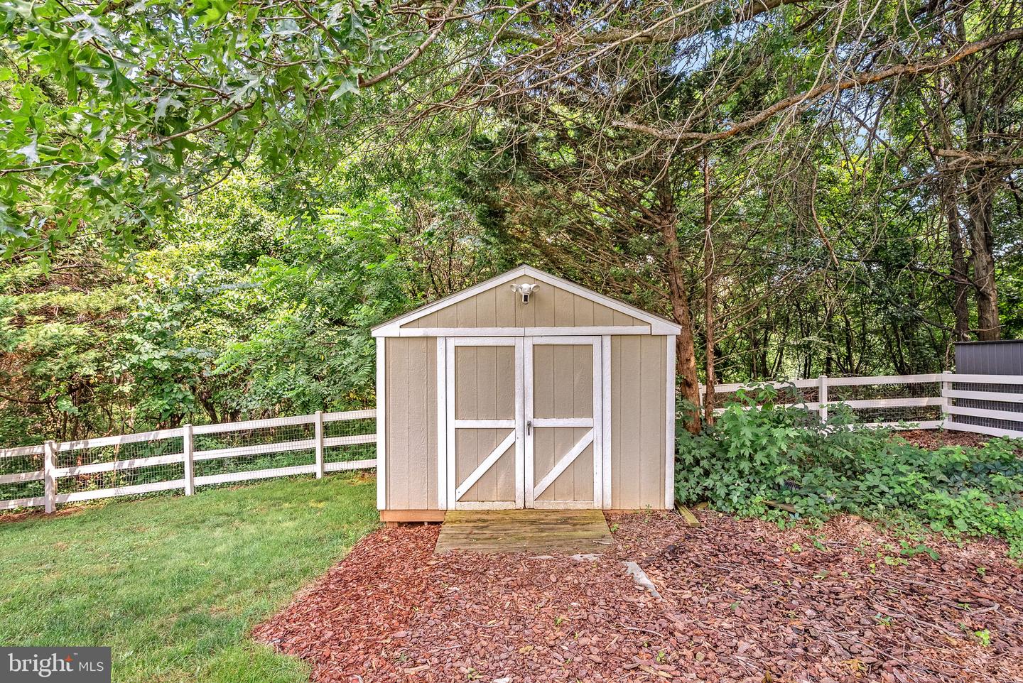 17374 ARROWOOD PL, ROUND HILL, Virginia 20141, 4 Bedrooms Bedrooms, ,3 BathroomsBathrooms,Residential,For sale,17374 ARROWOOD PL,VALO2103000 MLS # VALO2103000