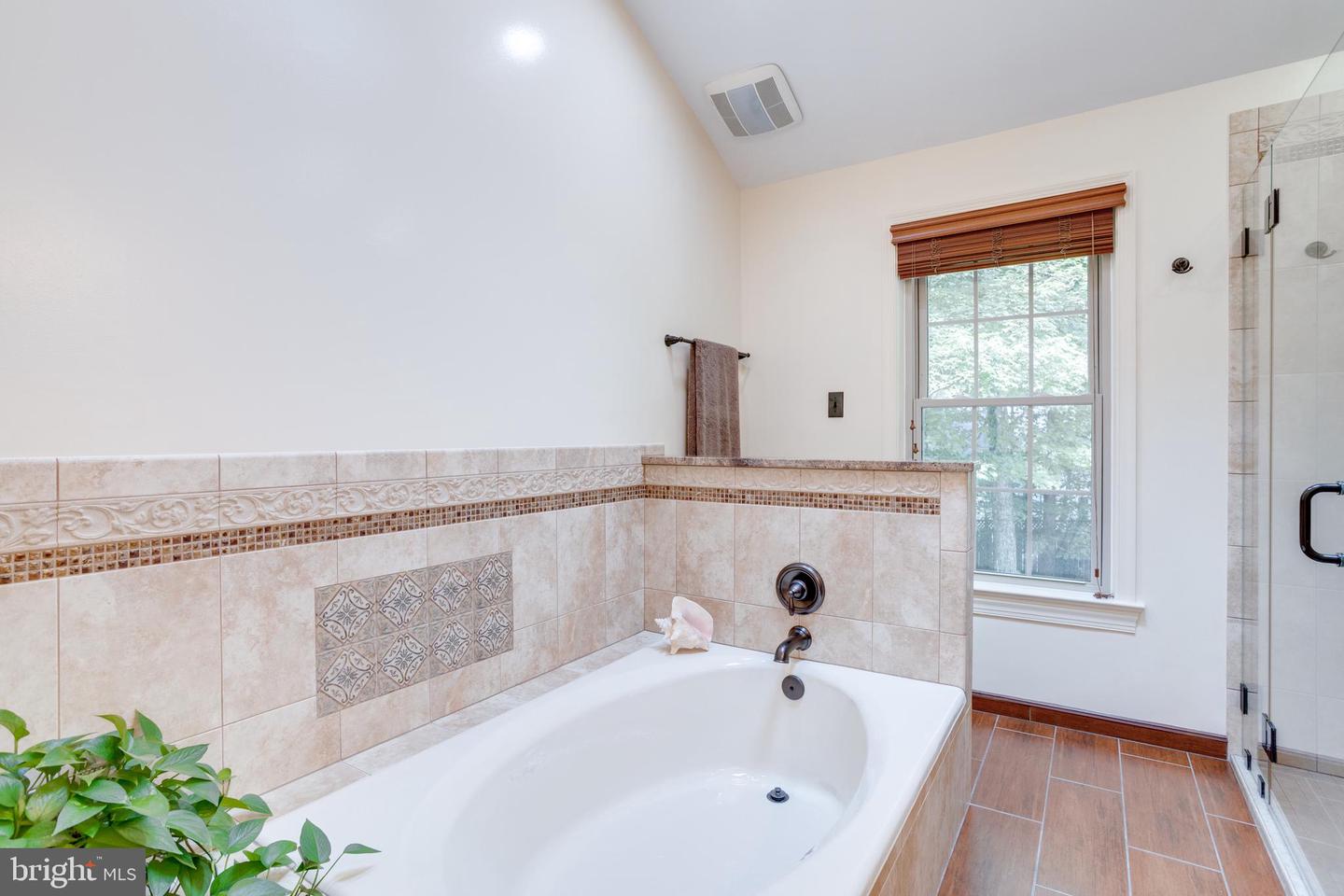 4819 BENTONBROOK DR, FAIRFAX, Virginia 22030, 4 Bedrooms Bedrooms, ,4 BathroomsBathrooms,Residential,For sale,4819 BENTONBROOK DR,VAFX2257104 MLS # VAFX2257104