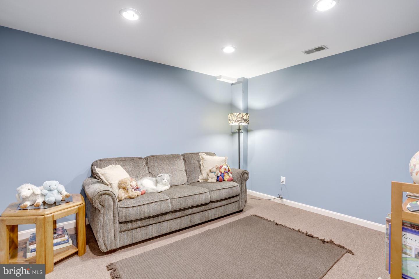 4819 BENTONBROOK DR, FAIRFAX, Virginia 22030, 4 Bedrooms Bedrooms, ,4 BathroomsBathrooms,Residential,For sale,4819 BENTONBROOK DR,VAFX2257104 MLS # VAFX2257104