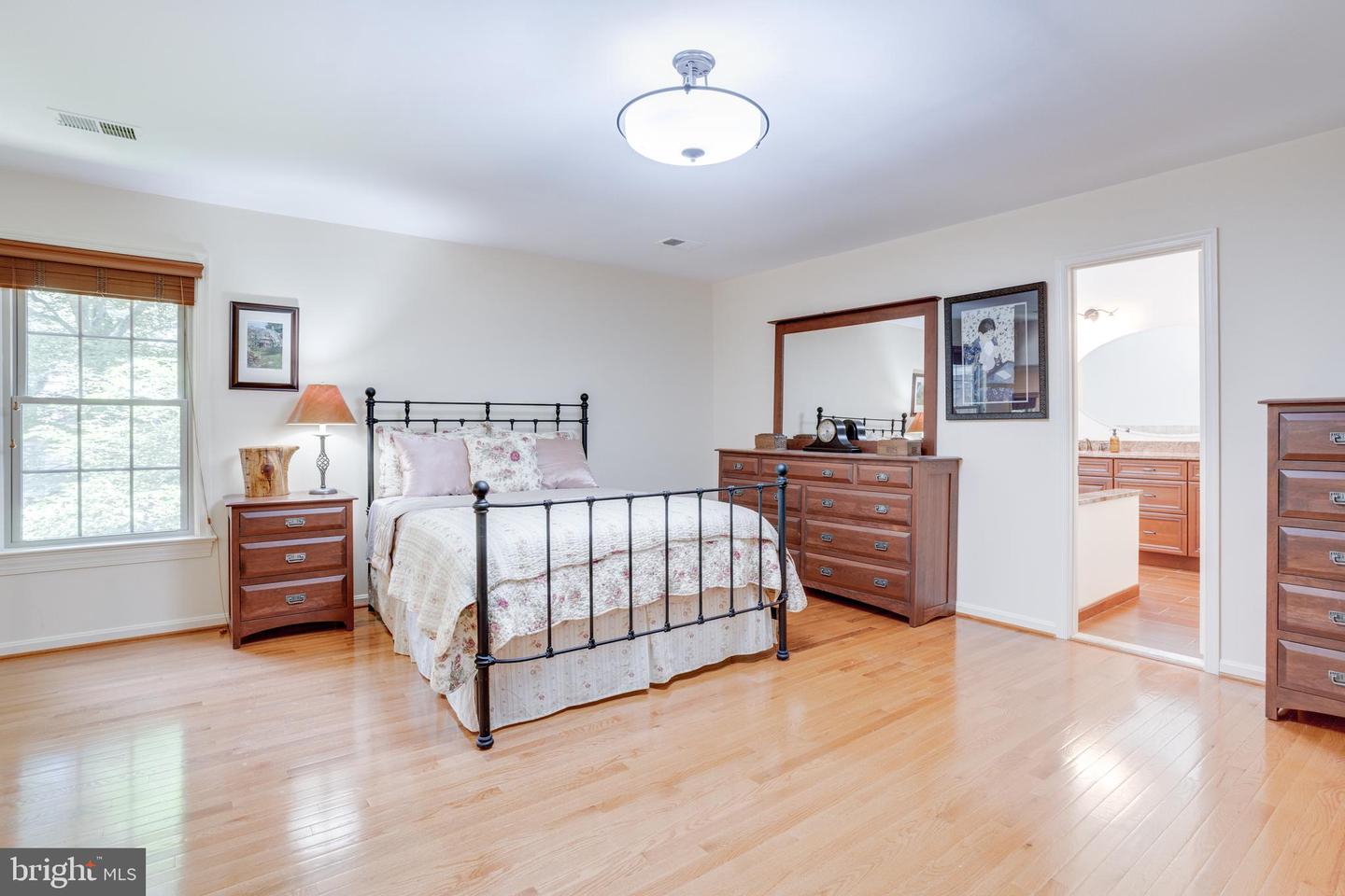 4819 BENTONBROOK DR, FAIRFAX, Virginia 22030, 4 Bedrooms Bedrooms, ,4 BathroomsBathrooms,Residential,For sale,4819 BENTONBROOK DR,VAFX2257104 MLS # VAFX2257104