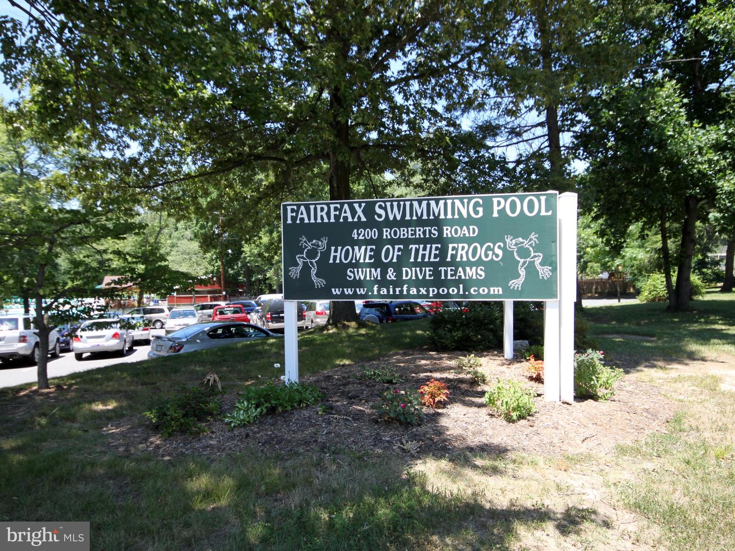 4819 BENTONBROOK DR, FAIRFAX, Virginia 22030, 4 Bedrooms Bedrooms, ,4 BathroomsBathrooms,Residential,For sale,4819 BENTONBROOK DR,VAFX2257104 MLS # VAFX2257104