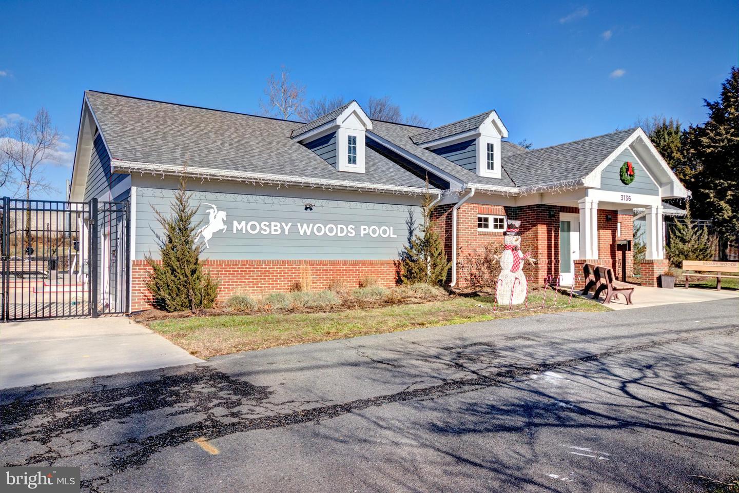 4819 BENTONBROOK DR, FAIRFAX, Virginia 22030, 4 Bedrooms Bedrooms, ,4 BathroomsBathrooms,Residential,For sale,4819 BENTONBROOK DR,VAFX2257104 MLS # VAFX2257104