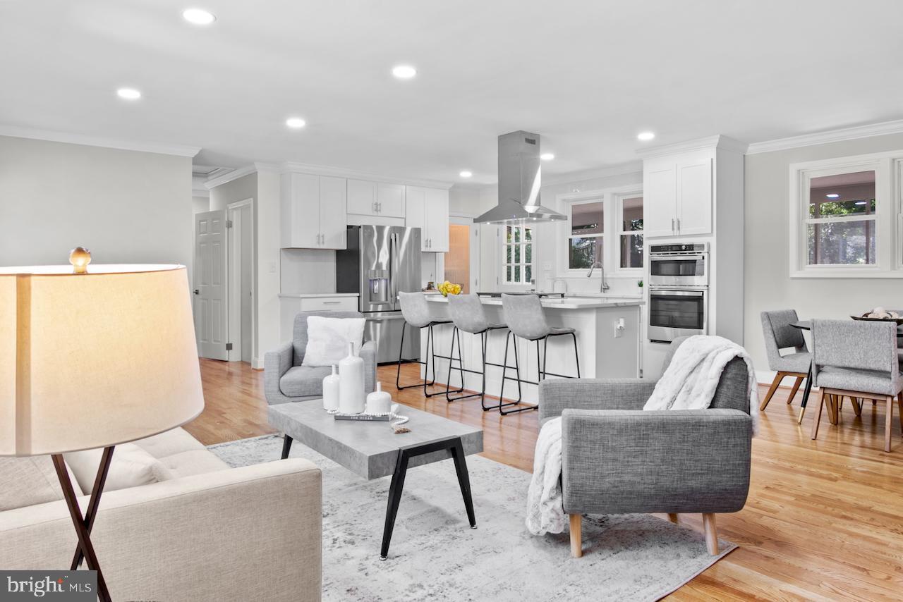 6502 FORT HUNT RD, ALEXANDRIA, Virginia 22307, 3 Bedrooms Bedrooms, 6 Rooms Rooms,3 BathroomsBathrooms,Residential,For sale,6502 FORT HUNT RD,VAFX2257116 MLS # VAFX2257116