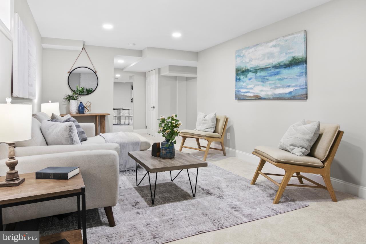 6502 FORT HUNT RD, ALEXANDRIA, Virginia 22307, 3 Bedrooms Bedrooms, 6 Rooms Rooms,3 BathroomsBathrooms,Residential,For sale,6502 FORT HUNT RD,VAFX2257116 MLS # VAFX2257116