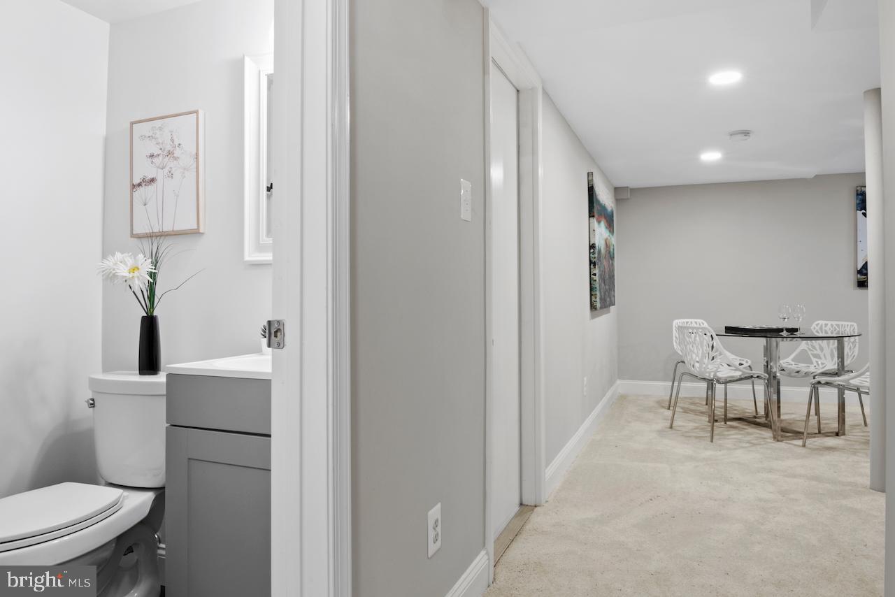6502 FORT HUNT RD, ALEXANDRIA, Virginia 22307, 3 Bedrooms Bedrooms, 6 Rooms Rooms,3 BathroomsBathrooms,Residential,For sale,6502 FORT HUNT RD,VAFX2257116 MLS # VAFX2257116