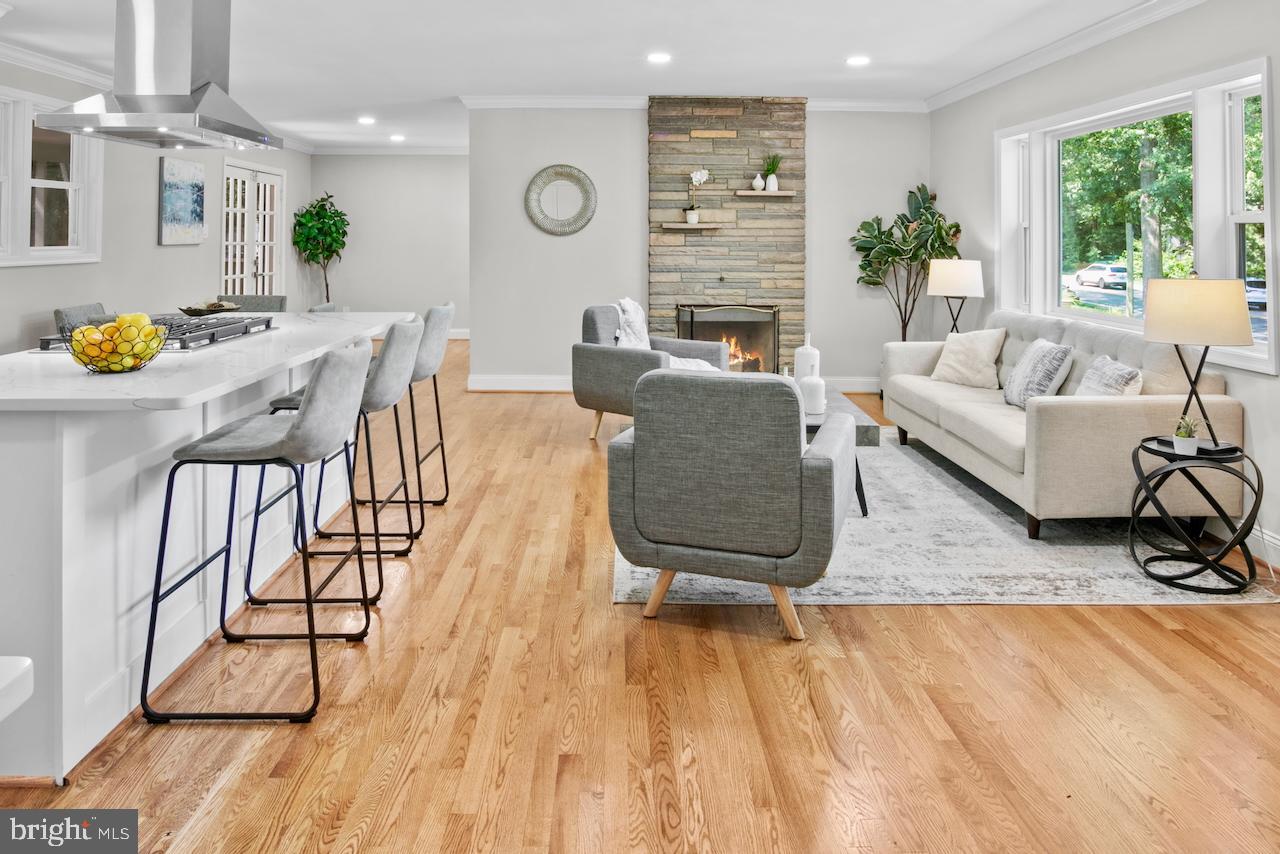6502 FORT HUNT RD, ALEXANDRIA, Virginia 22307, 3 Bedrooms Bedrooms, 6 Rooms Rooms,3 BathroomsBathrooms,Residential,For sale,6502 FORT HUNT RD,VAFX2257116 MLS # VAFX2257116