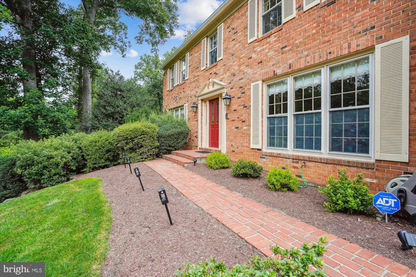 3307 MILLER HEIGHTS RD, OAKTON, Virginia 22124, 4 Bedrooms Bedrooms, ,3 BathroomsBathrooms,Residential,For sale,3307 MILLER HEIGHTS RD,VAFX2257130 MLS # VAFX2257130