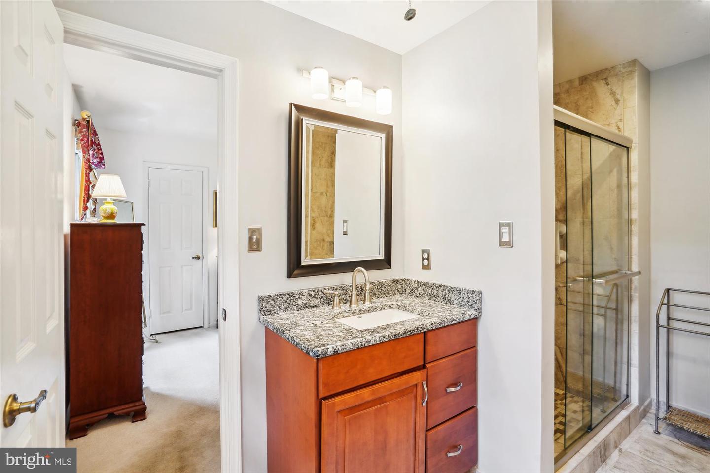 3307 MILLER HEIGHTS RD, OAKTON, Virginia 22124, 4 Bedrooms Bedrooms, ,3 BathroomsBathrooms,Residential,For sale,3307 MILLER HEIGHTS RD,VAFX2257130 MLS # VAFX2257130