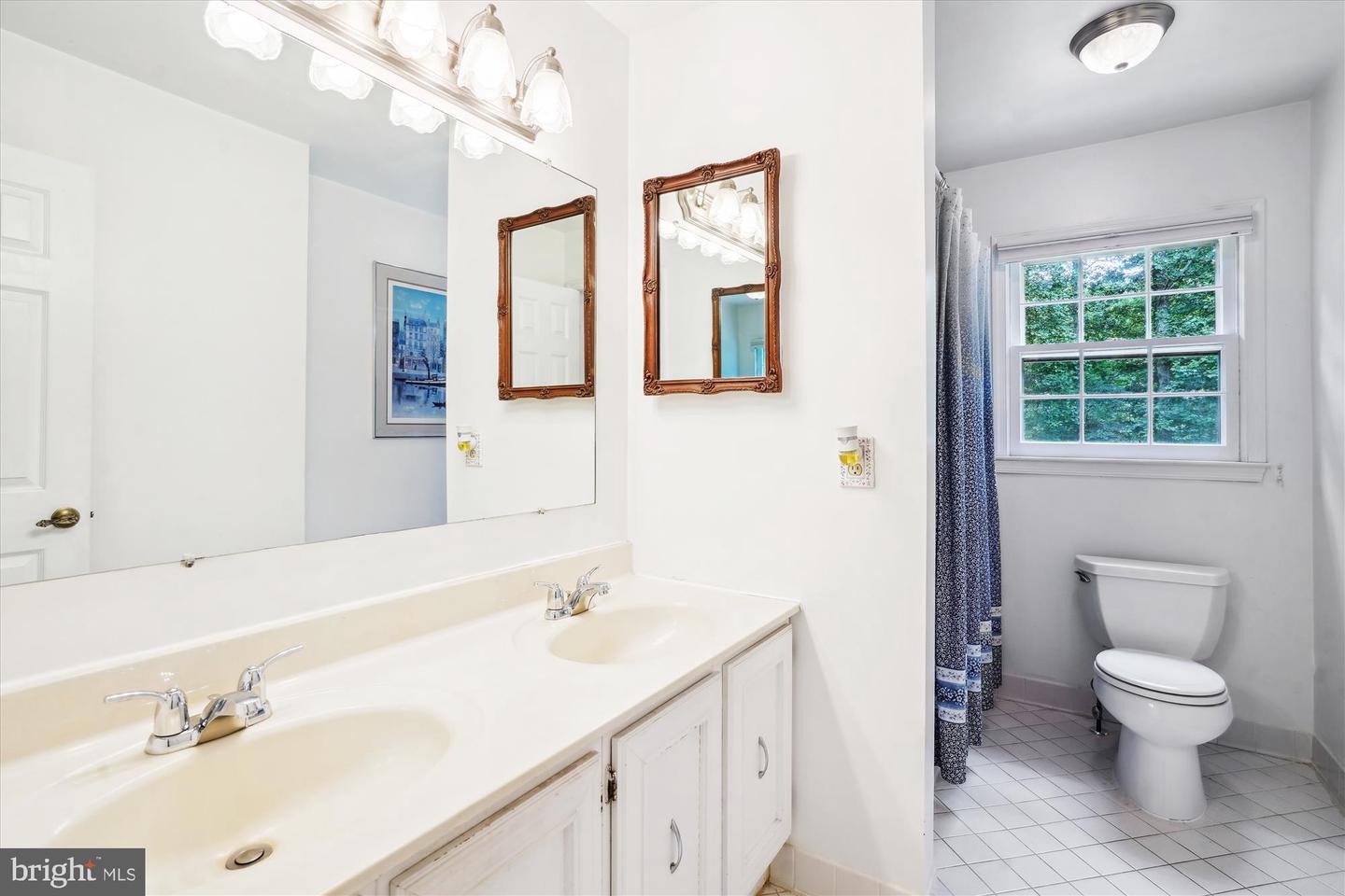 3307 MILLER HEIGHTS RD, OAKTON, Virginia 22124, 4 Bedrooms Bedrooms, ,3 BathroomsBathrooms,Residential,For sale,3307 MILLER HEIGHTS RD,VAFX2257130 MLS # VAFX2257130