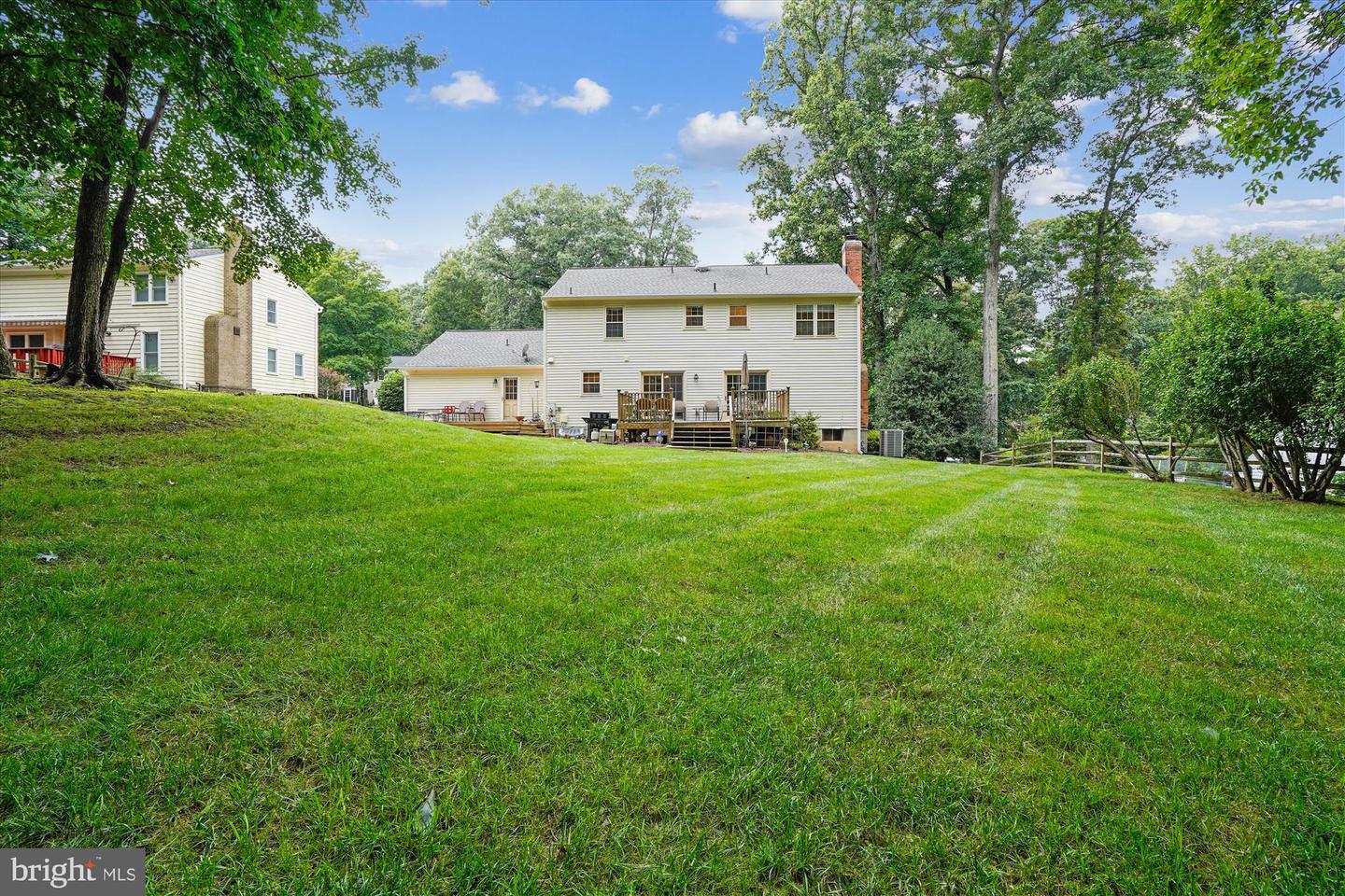 3307 MILLER HEIGHTS RD, OAKTON, Virginia 22124, 4 Bedrooms Bedrooms, ,3 BathroomsBathrooms,Residential,For sale,3307 MILLER HEIGHTS RD,VAFX2257130 MLS # VAFX2257130