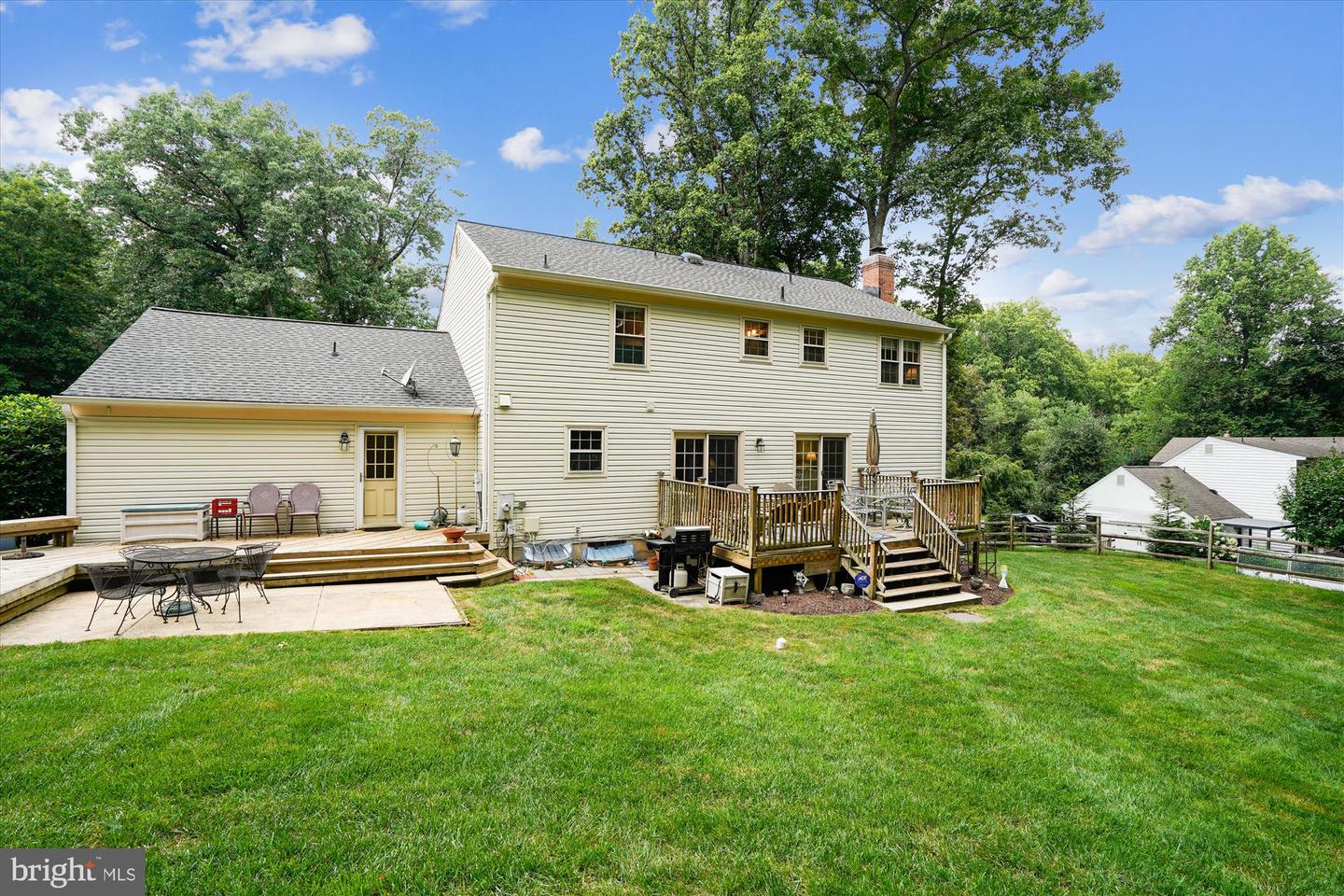 3307 MILLER HEIGHTS RD, OAKTON, Virginia 22124, 4 Bedrooms Bedrooms, ,3 BathroomsBathrooms,Residential,For sale,3307 MILLER HEIGHTS RD,VAFX2257130 MLS # VAFX2257130