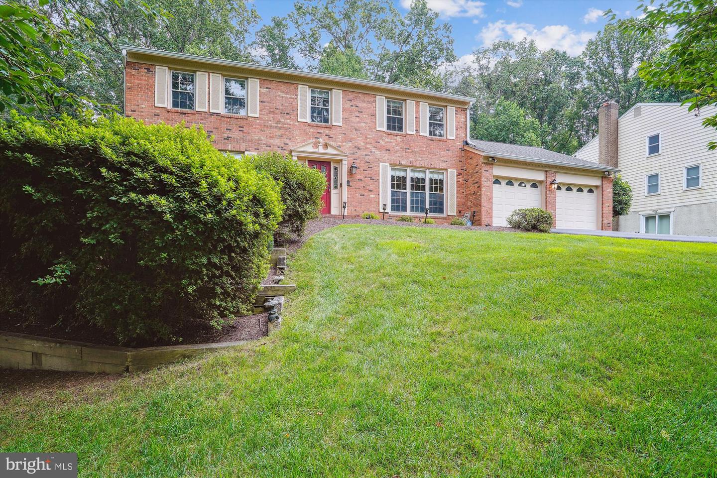 3307 MILLER HEIGHTS RD, OAKTON, Virginia 22124, 4 Bedrooms Bedrooms, ,3 BathroomsBathrooms,Residential,For sale,3307 MILLER HEIGHTS RD,VAFX2257130 MLS # VAFX2257130