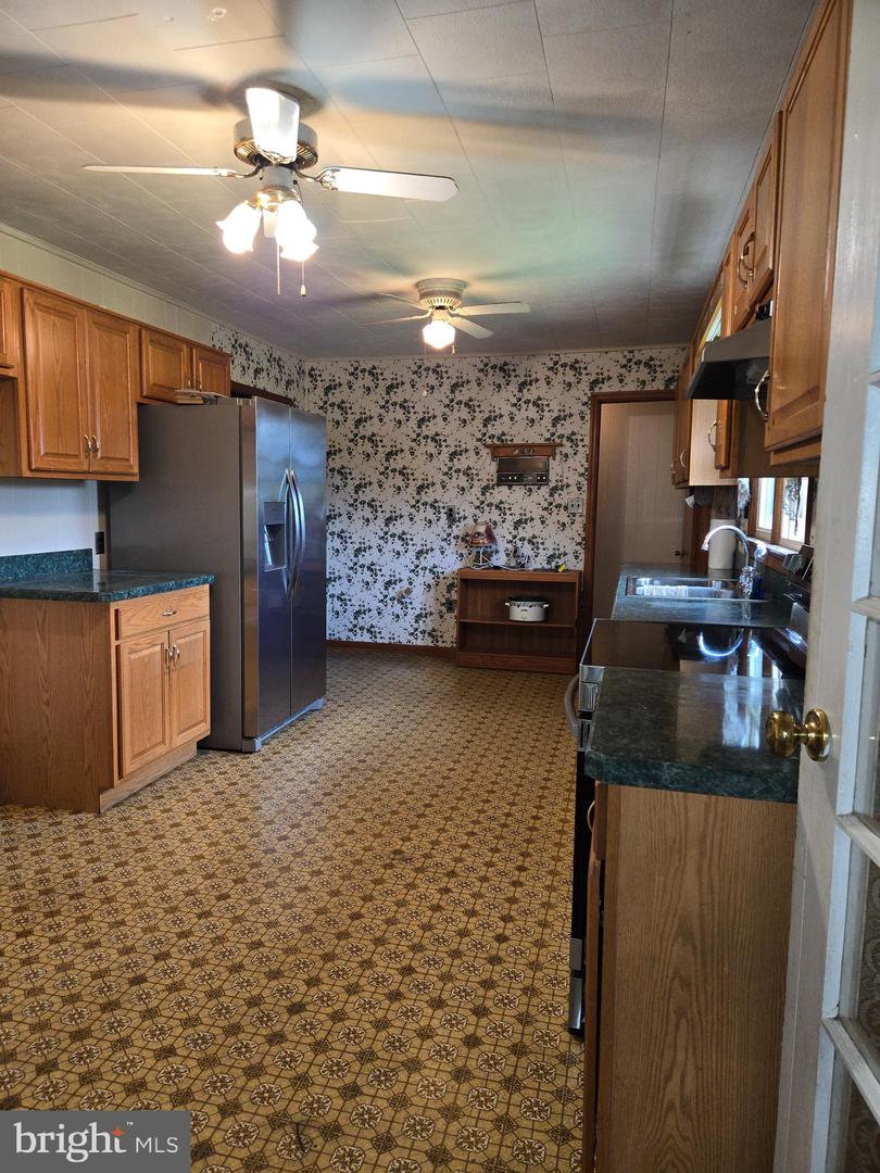 4928 S OX RD, EDINBURG, Virginia 22824, 3 Bedrooms Bedrooms, ,2 BathroomsBathrooms,Residential,For sale,4928 S OX RD,VASH2012072 MLS # VASH2012072
