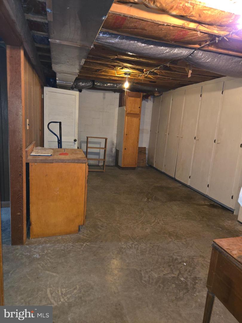 4928 S OX RD, EDINBURG, Virginia 22824, 3 Bedrooms Bedrooms, ,2 BathroomsBathrooms,Residential,For sale,4928 S OX RD,VASH2012072 MLS # VASH2012072