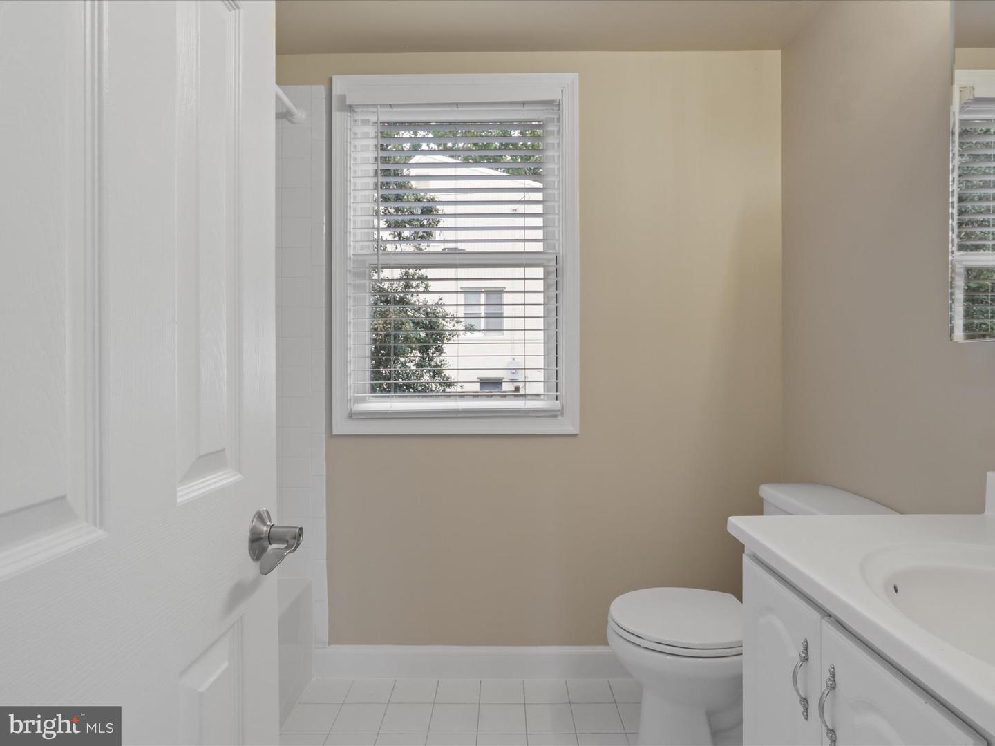 4415 ROBERTS AVE, ANNANDALE, Virginia 22003, 3 Bedrooms Bedrooms, 16 Rooms Rooms,4 BathroomsBathrooms,Residential,For sale,4415 ROBERTS AVE,VAFX2257208 MLS # VAFX2257208