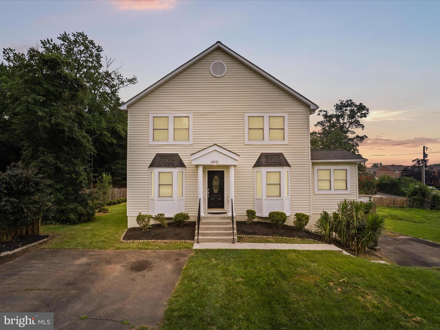 4415 ROBERTS AVE, ANNANDALE, Virginia 22003, 3 Bedrooms Bedrooms, 16 Rooms Rooms,4 BathroomsBathrooms,Residential,For sale,4415 ROBERTS AVE,VAFX2257208 MLS # VAFX2257208