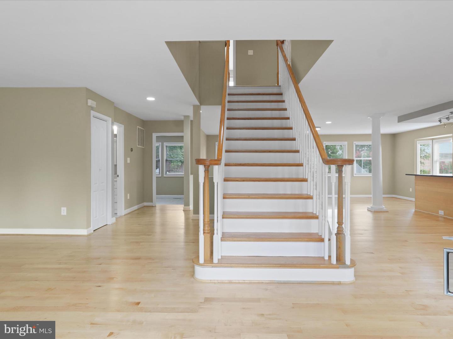 4415 ROBERTS AVE, ANNANDALE, Virginia 22003, 3 Bedrooms Bedrooms, 16 Rooms Rooms,4 BathroomsBathrooms,Residential,For sale,4415 ROBERTS AVE,VAFX2257208 MLS # VAFX2257208