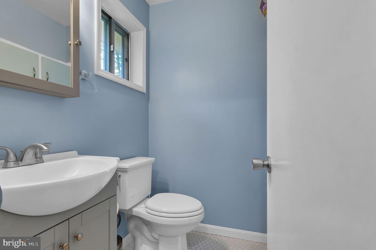 4313 DUBOIS ST, ALEXANDRIA, Virginia 22310, 4 Bedrooms Bedrooms, ,2 BathroomsBathrooms,Residential,For sale,4313 DUBOIS ST,VAFX2257236 MLS # VAFX2257236