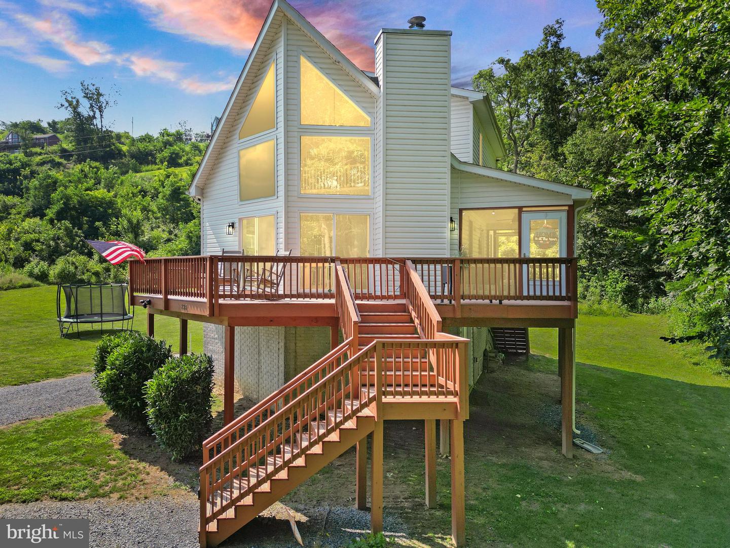 735 SUNSET VILLAGE RD, FRONT ROYAL, Virginia 22630, 4 Bedrooms Bedrooms, ,2 BathroomsBathrooms,Residential,For sale,735 SUNSET VILLAGE RD,VAWR2011814 MLS # VAWR2011814