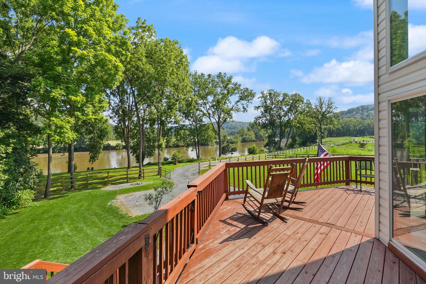 735 SUNSET VILLAGE RD, FRONT ROYAL, Virginia 22630, 4 Bedrooms Bedrooms, ,2 BathroomsBathrooms,Residential,For sale,735 SUNSET VILLAGE RD,VAWR2011814 MLS # VAWR2011814